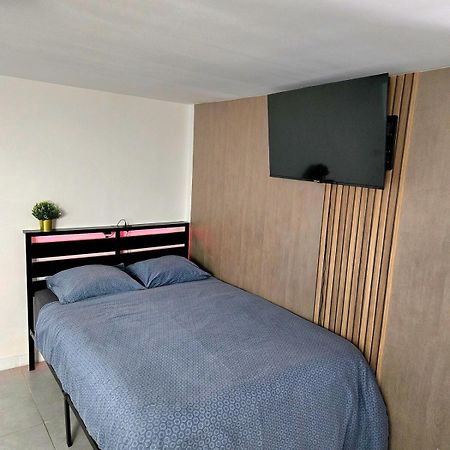 Grand Studio Cosy Proche Paris Épinay-sur-Seine Екстериор снимка